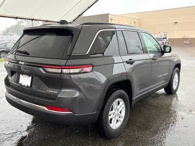 2025 Jeep Grand Cherokee Laredo 4x2