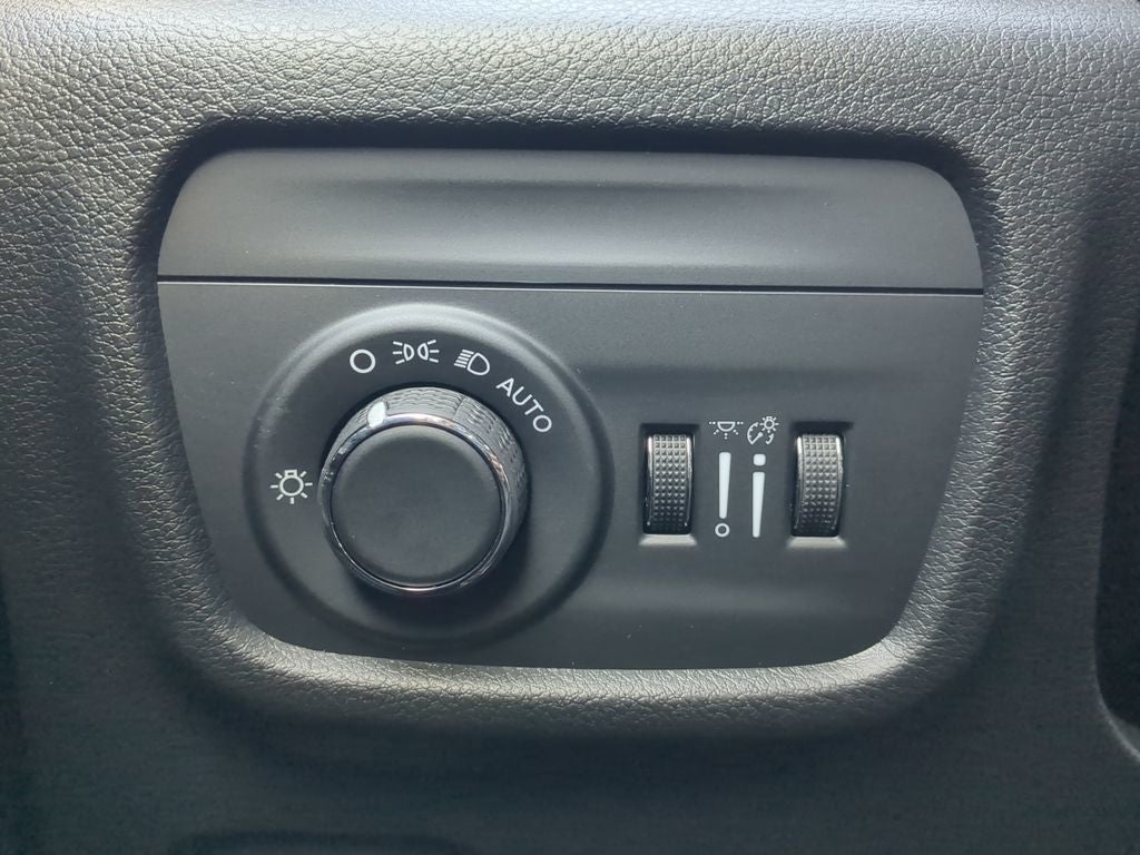 2025 Jeep Grand Cherokee Laredo X 4x2