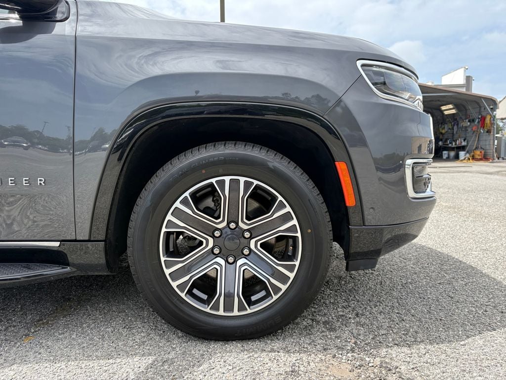 2024 Jeep Wagoneer L Series II 4x2