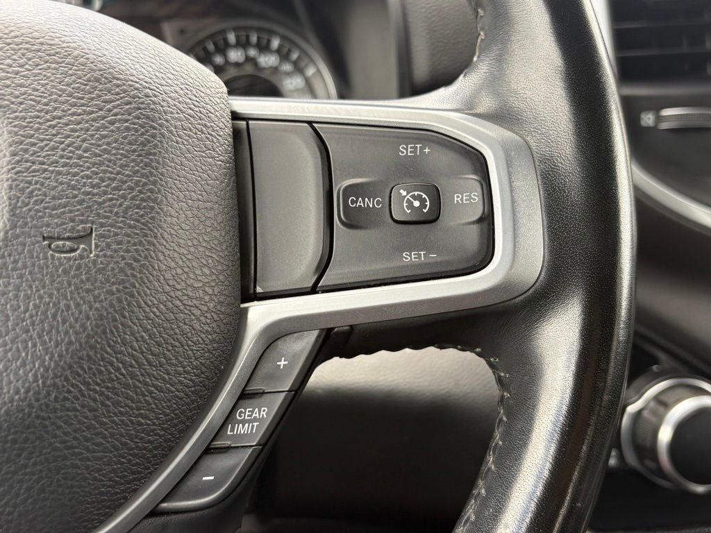 2021 RAM 1500 Big Horn Quad Cab 4x4 6'4' Box