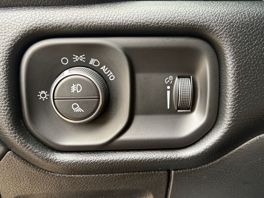 2022 RAM 1500 Rebel Crew Cab 4x4 5'7' Box