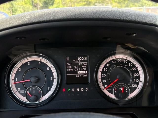 2021 RAM 1500 Classic Tradesman Crew Cab 4x4 5'7' Box