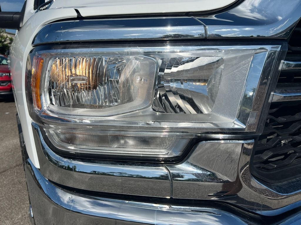 2022 RAM 2500 Tradesman Crew Cab 4x4 6'4' Box