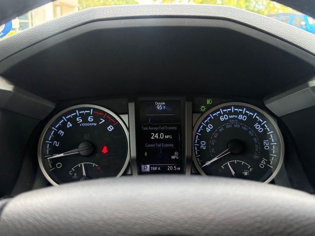 2022 Toyota Tacoma SR5 V6