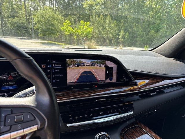 2021 Cadillac Escalade Luxury