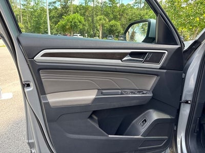 2021 Volkswagen Atlas 3.6L V6 SE w/Technology