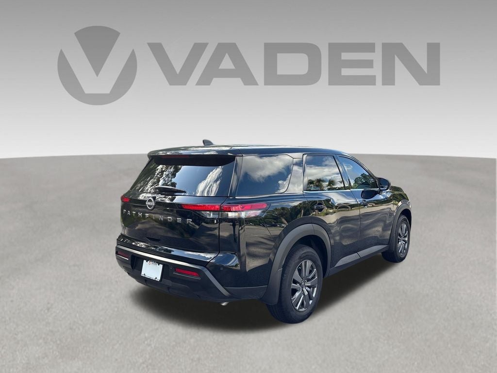 2026 Nissan Pathfinder S