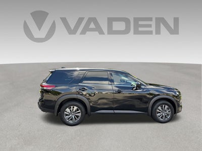 2026 Nissan Pathfinder S