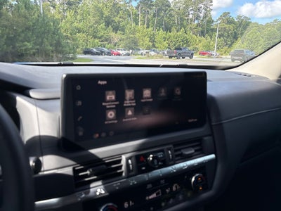 2026 Nissan Pathfinder S