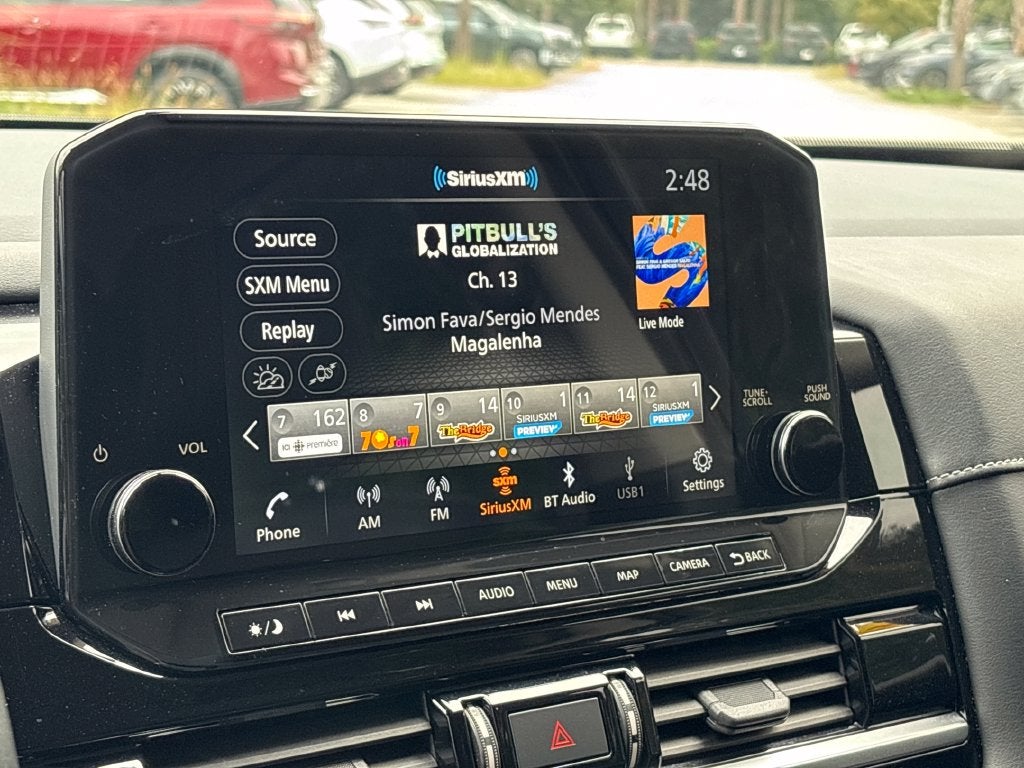 2023 Nissan Pathfinder SL