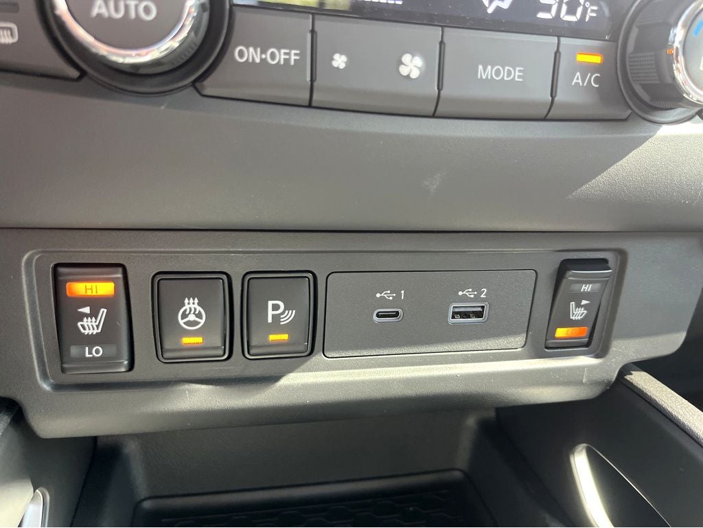 2025 Nissan Frontier SV