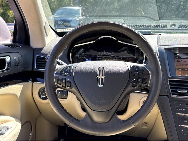 2019 Lincoln MKT Standard