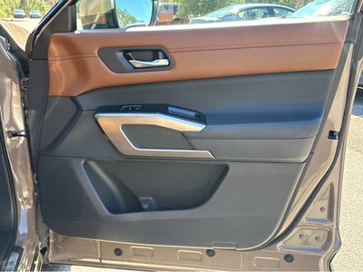 2023 Nissan Pathfinder Platinum