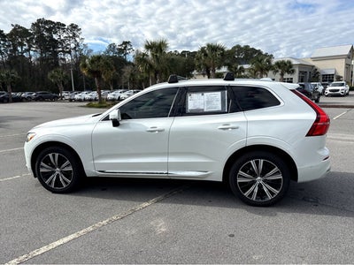 2023 Volvo XC60 Ultimate Bright Theme