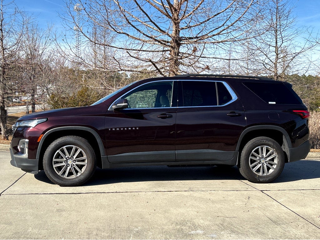 2023 Chevrolet Traverse LT Leather