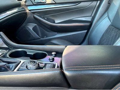 2019 Nissan Maxima SR