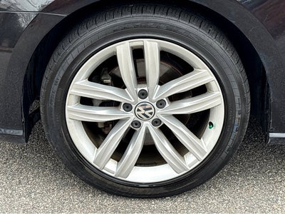 2018 Volkswagen Passat 2.0T SE w/Technology