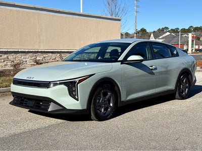 2025 Kia K4 LXS