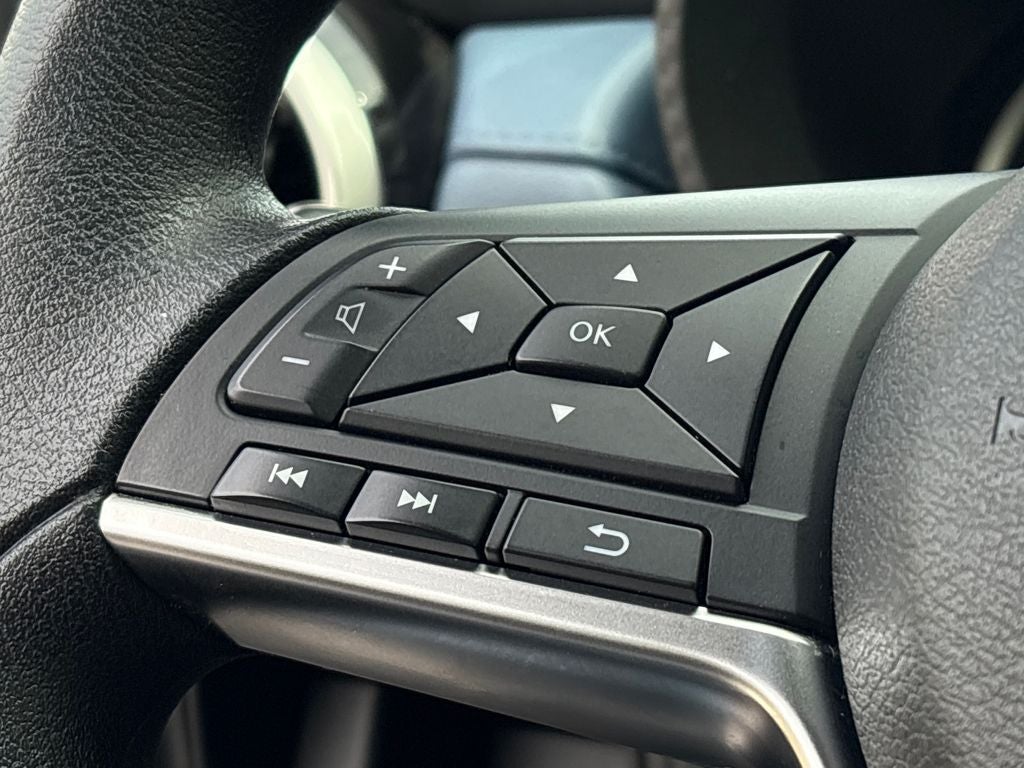 2024 Nissan Versa 1.6 SV