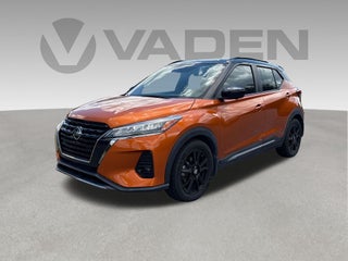 2021 Nissan Kicks SR