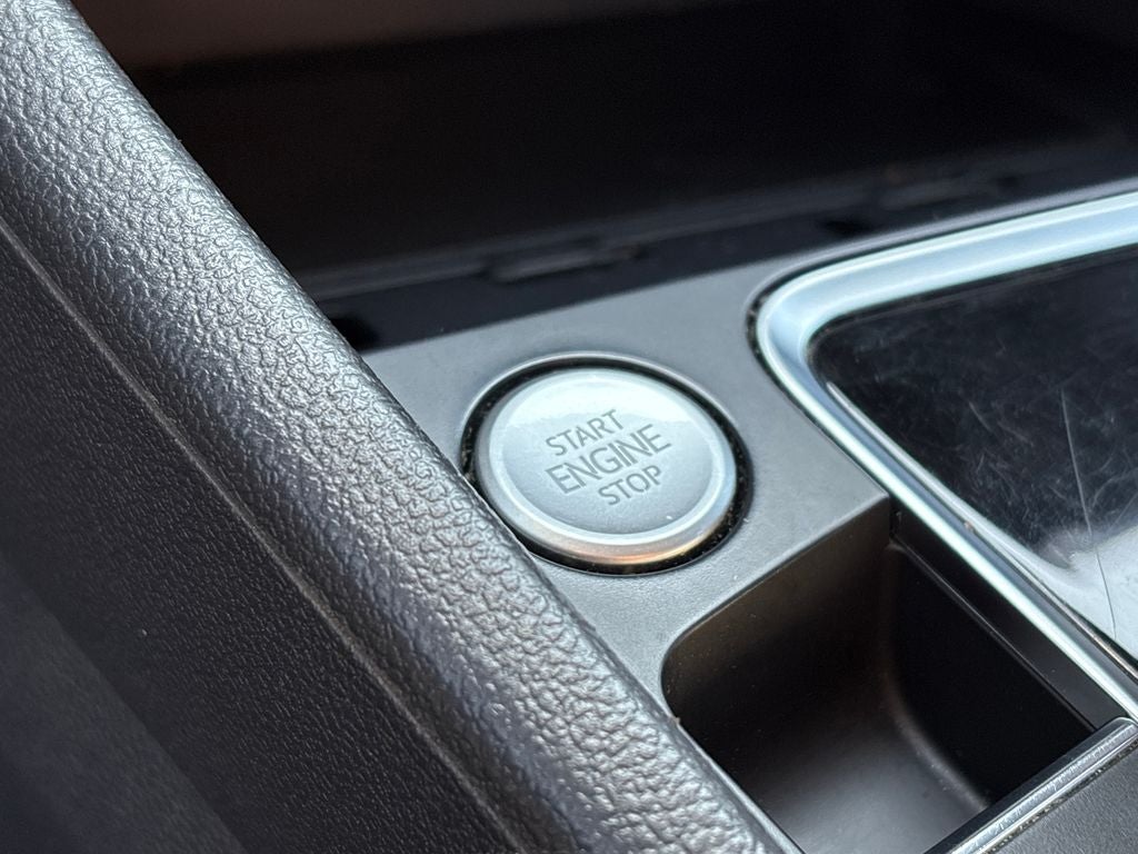 2019 Volkswagen Jetta R-Line