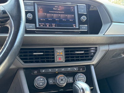 2019 Volkswagen Jetta R-Line