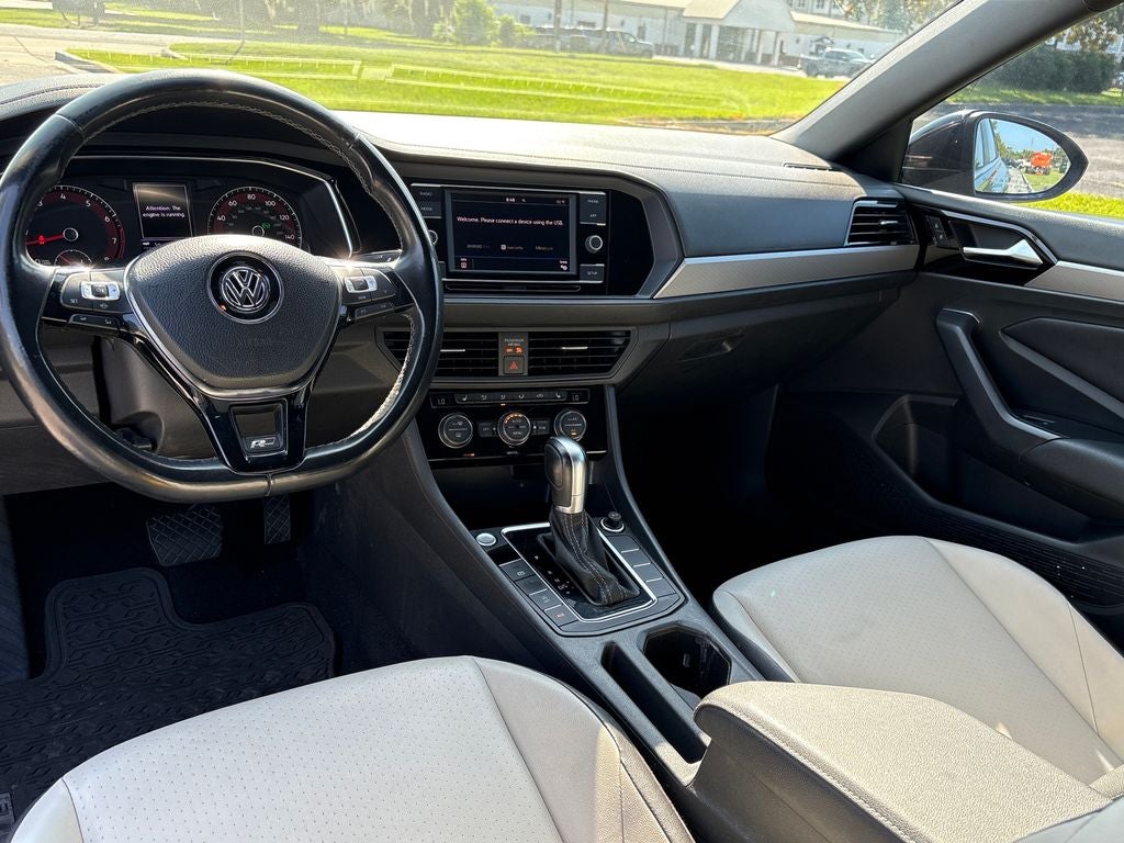 2019 Volkswagen Jetta R-Line