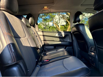 2020 Nissan Pathfinder SL