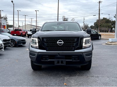 2024 Nissan Titan SV