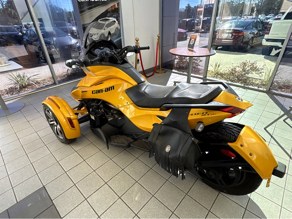 2014 Can Am Spyder Base