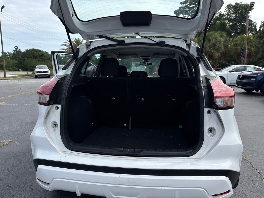 2023 Nissan Kicks S