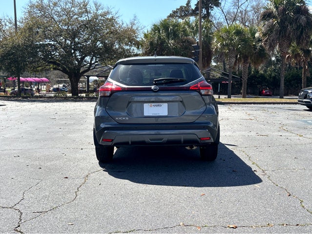 2023 Nissan Kicks S