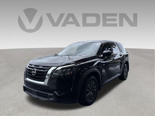 2023 Nissan Pathfinder S