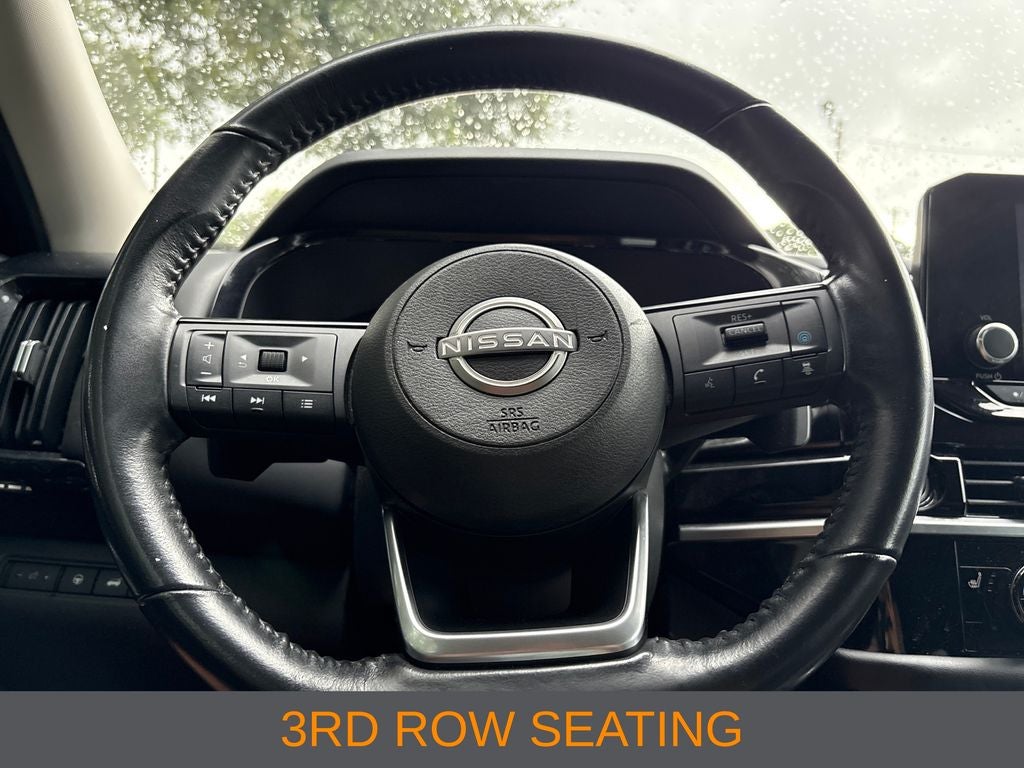 2022 Nissan Pathfinder SV