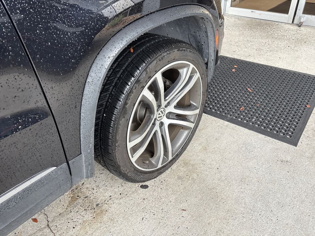 2017 Volkswagen Tiguan 2.0T SEL 4Motion