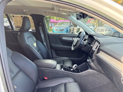 2023 Volvo XC40 Ultimate