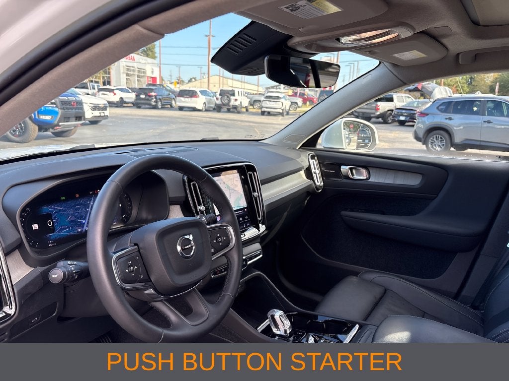 2023 Volvo XC40 Ultimate