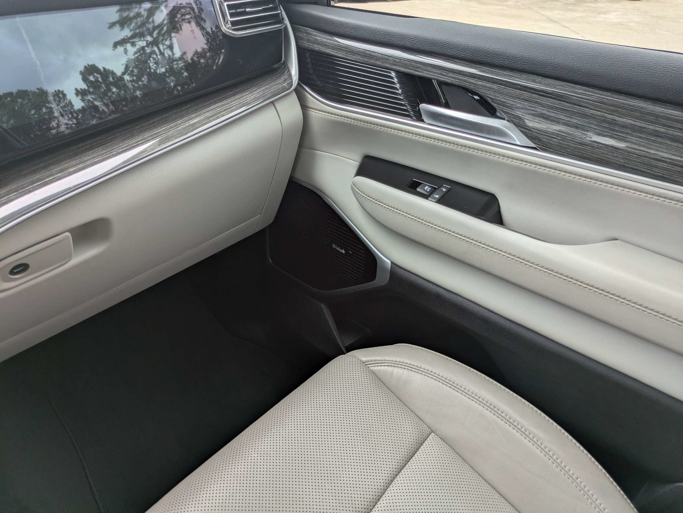 2022 Jeep Wagoneer Series III