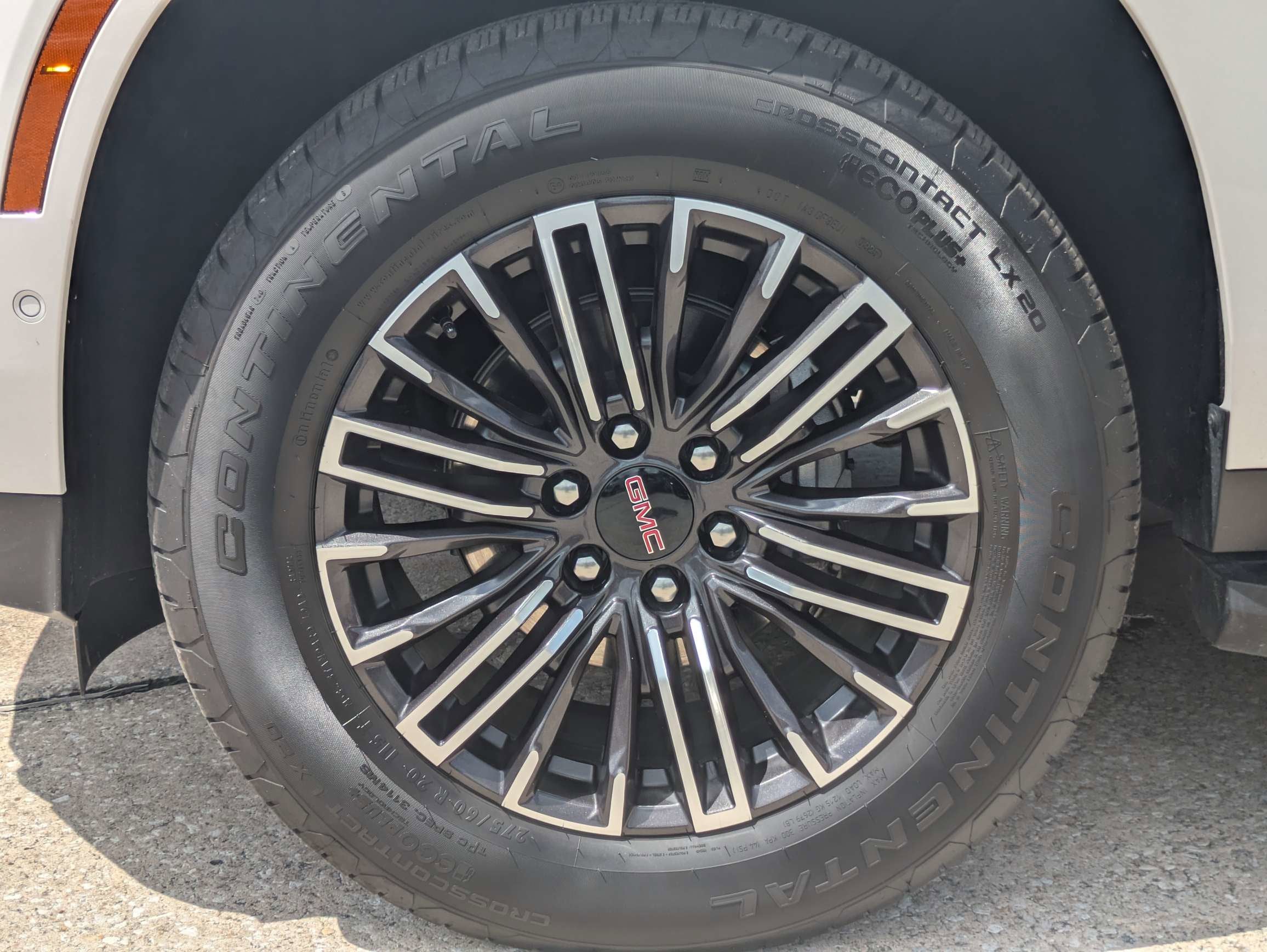 2025 GMC Yukon XL Elevation