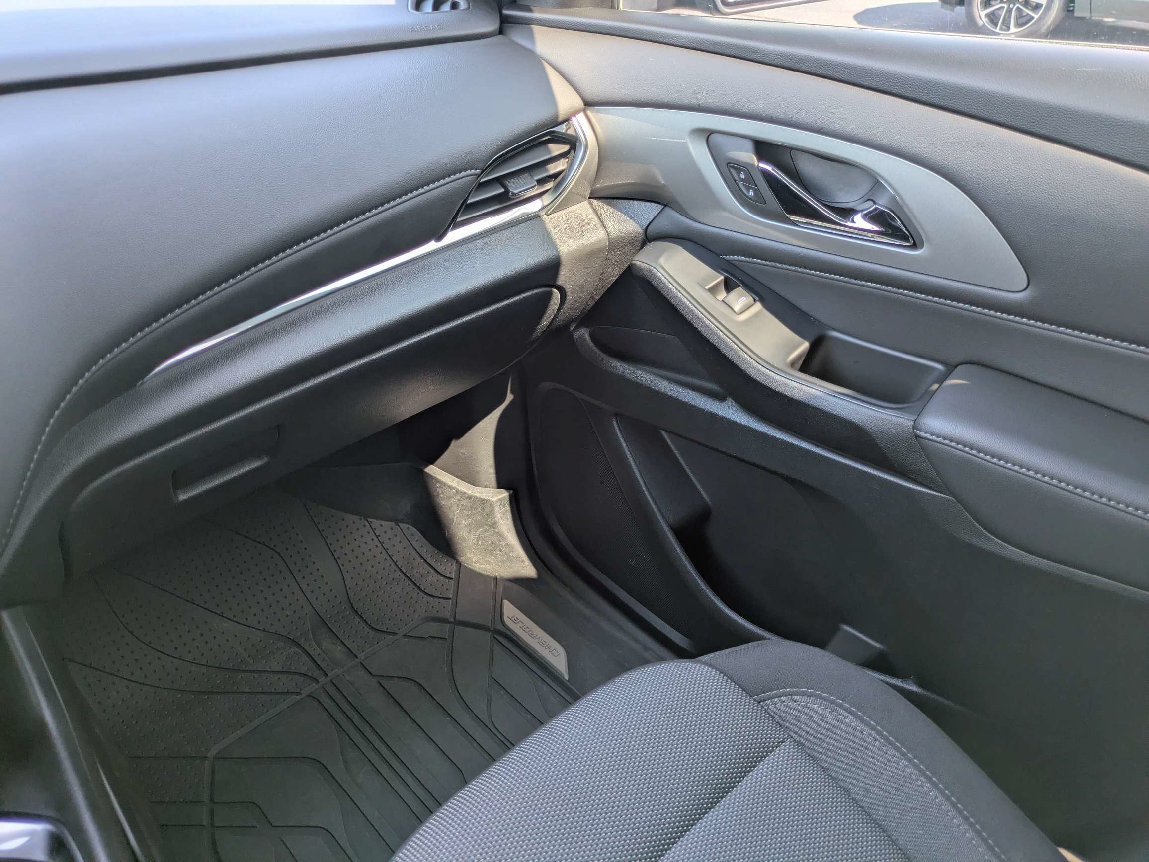2024 Chevrolet Traverse Limited LT Cloth