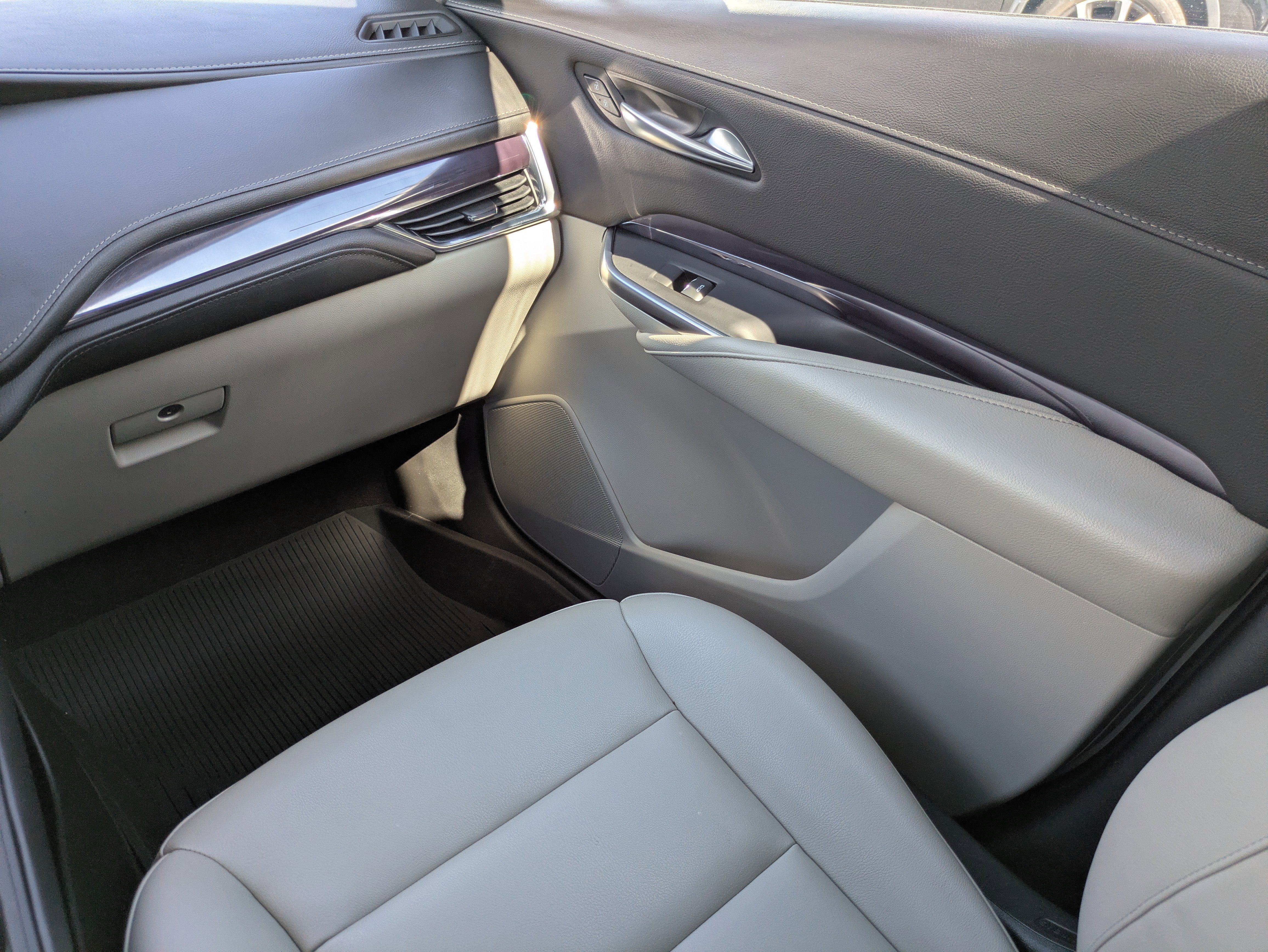 2023 Cadillac XT4 FWD Luxury