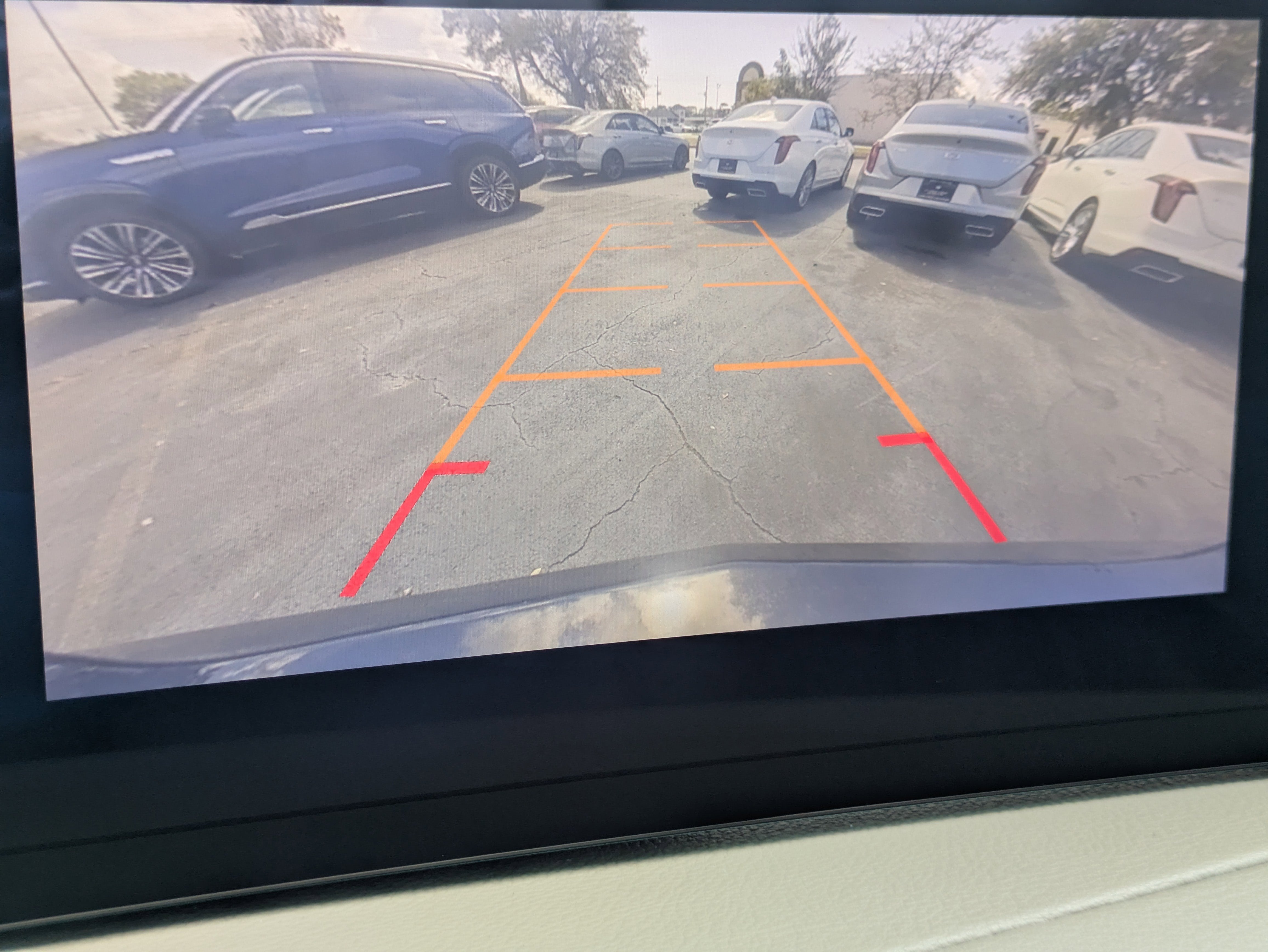 2024 Cadillac XT4 FWD Premium Luxury