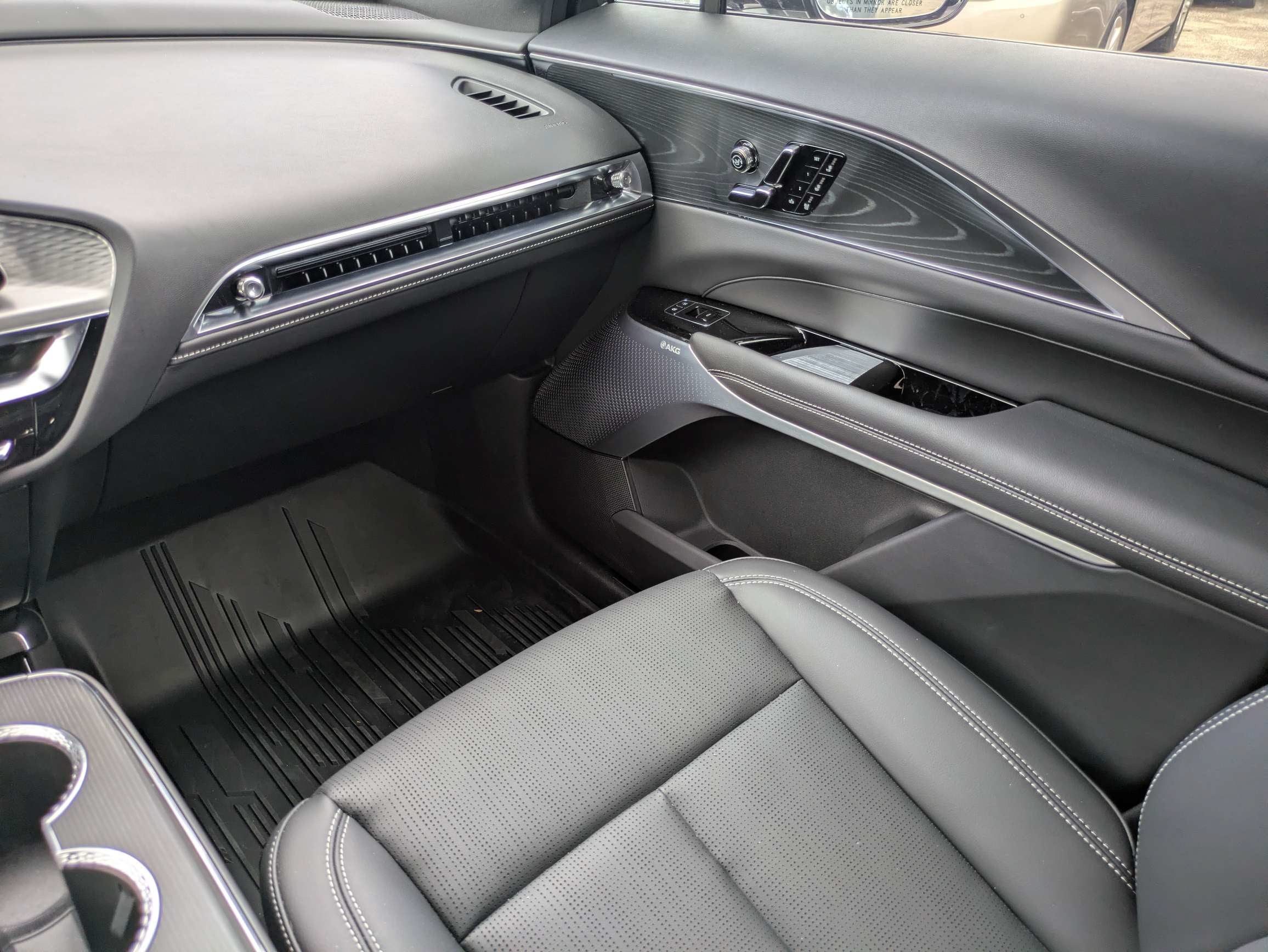 2026 Cadillac LYRIQ LYRIQ-V