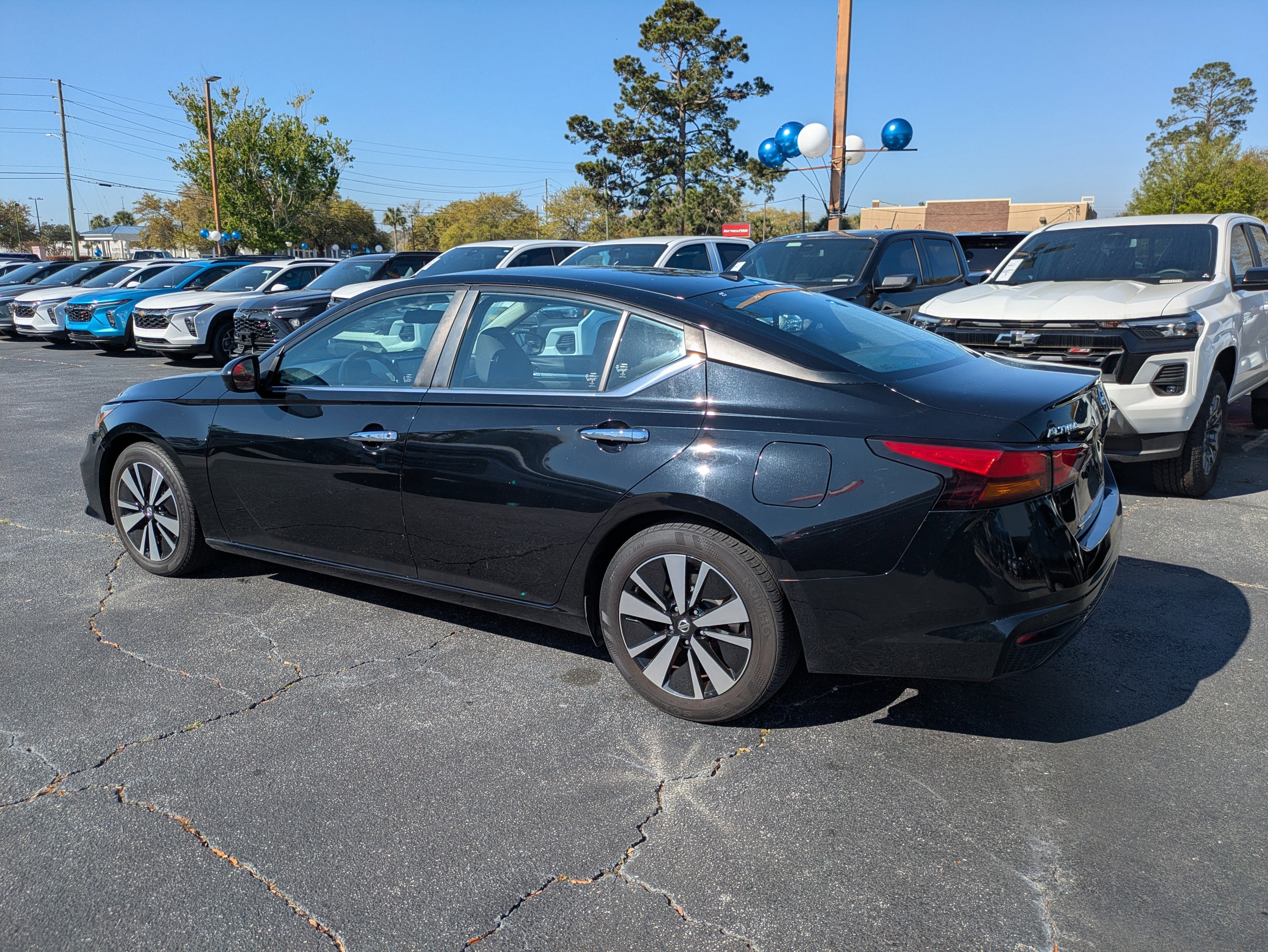 2021 Nissan Altima 2.5 SV