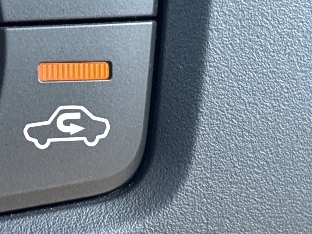 2024 Nissan Frontier SL