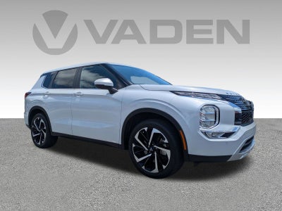 2024 Mitsubishi Outlander Base