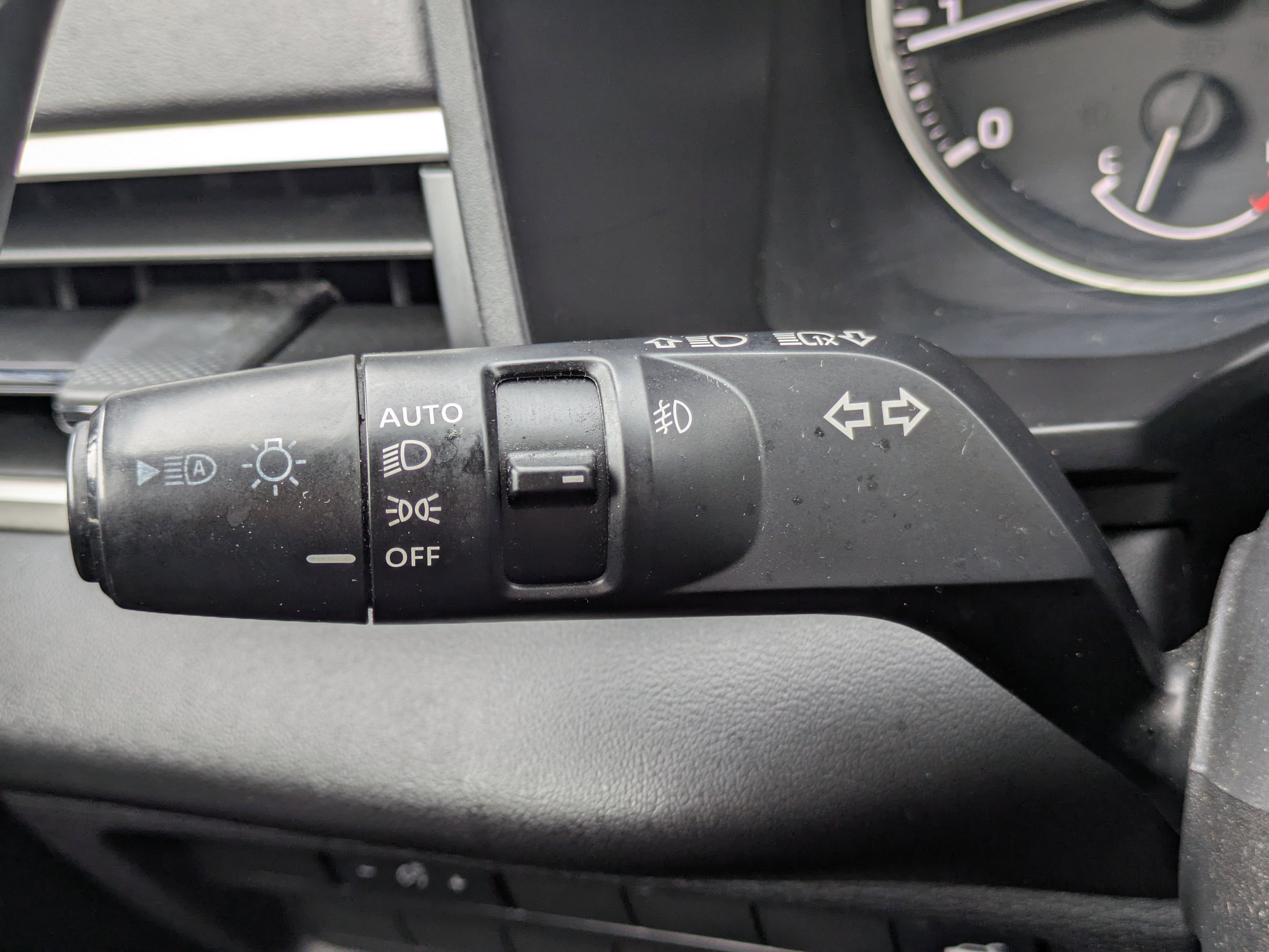 2024 Mitsubishi Outlander SE Black Edition