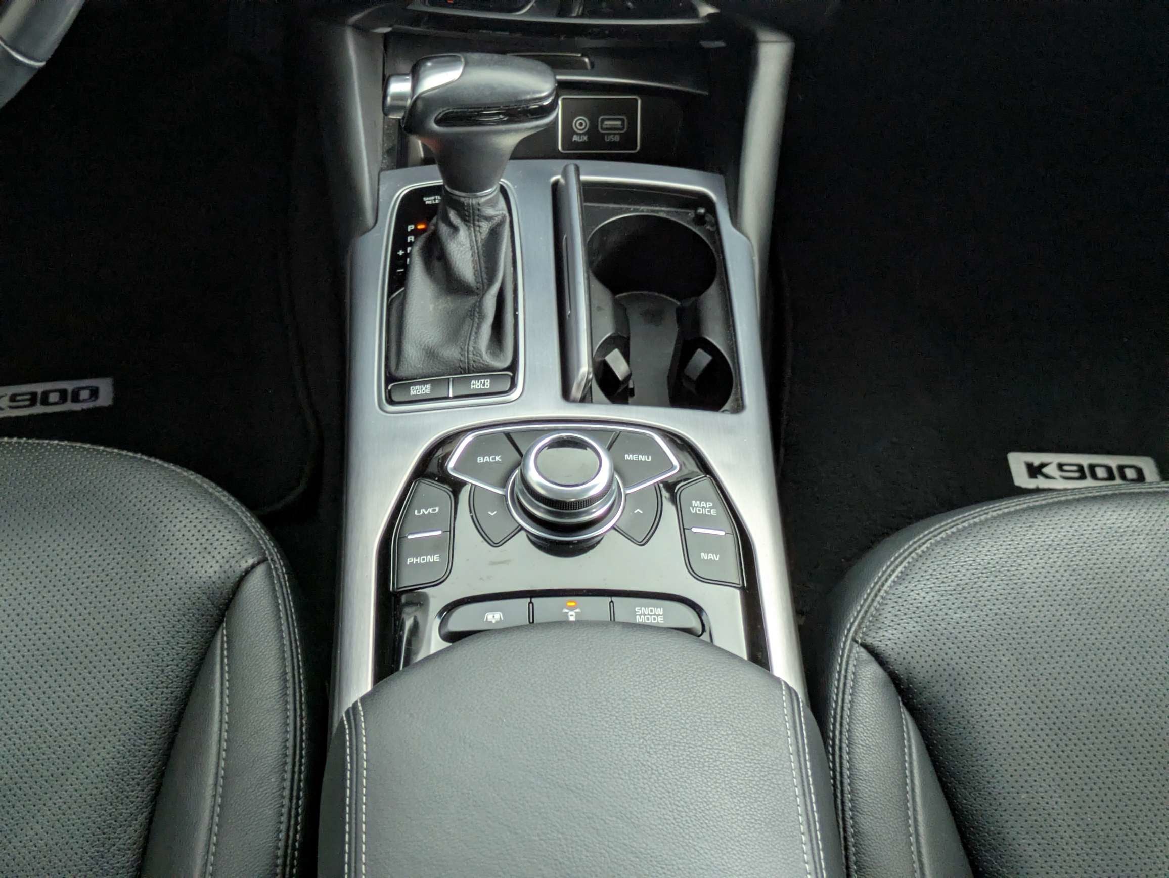 2017 Kia K900 Premium