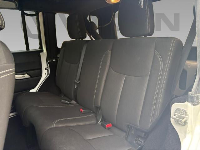 2017 Jeep Wrangler Unlimited Sahara 4x4