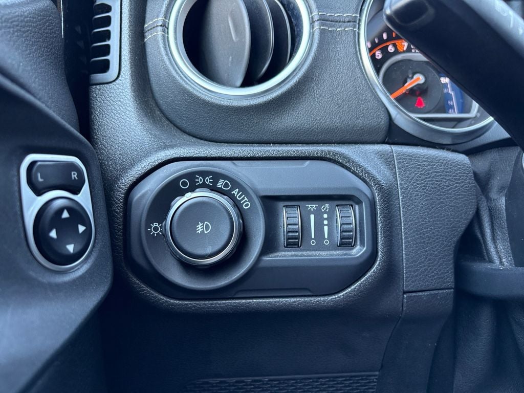 2019 Jeep Wrangler Unlimited Sahara 4x4